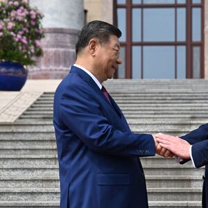INCIDENT U PEKINGU! Sastanak Trampa i Sija kasnio 20 minuta zbog PIŠTOLJA!