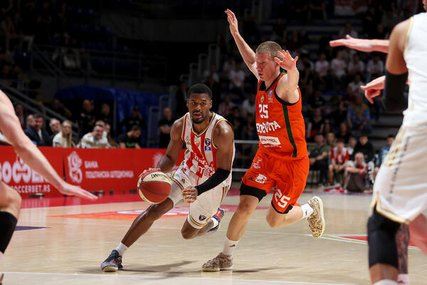 Crvena zvezda zasijala u četvrtoj četvrtini i savladala Cedevita Olimpiju za polufinale ABA lige (Foto)