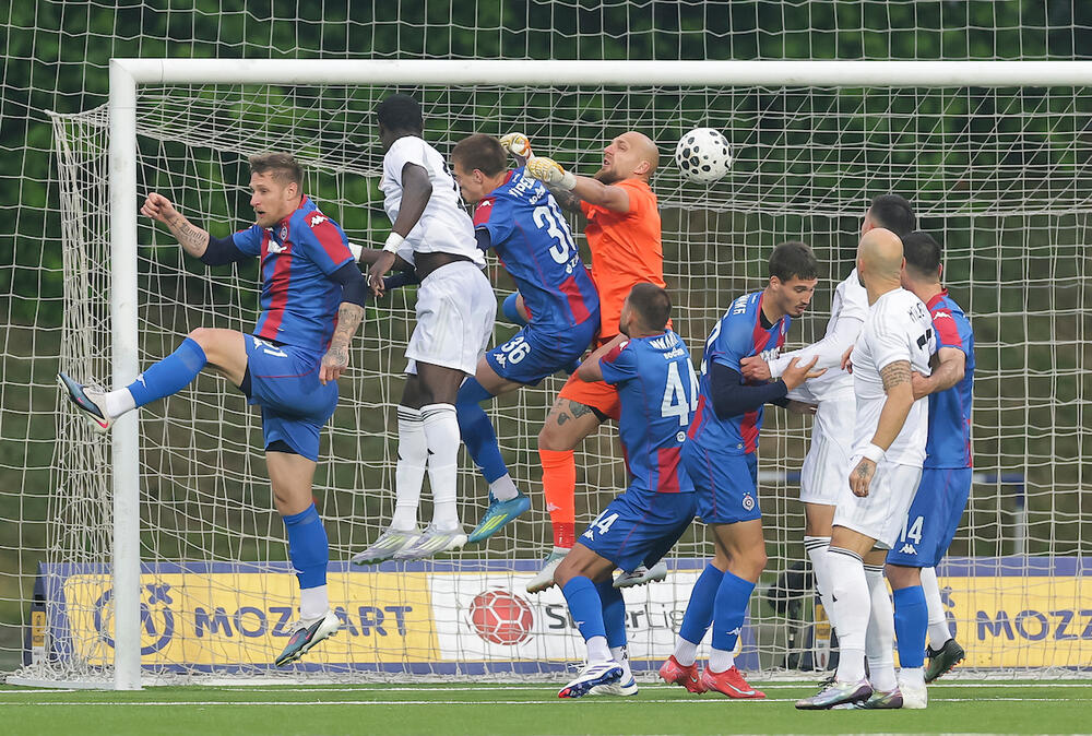 Nekadašnji defanzivac Partizana nadomak Čukaričkog (Foto)