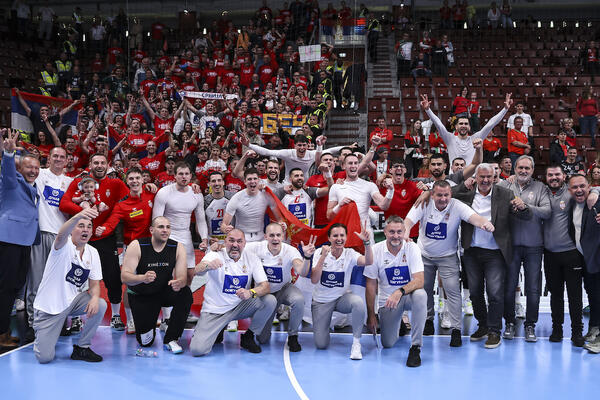 RUKOMETAŠI SRBIJE NA SVETSKOM PRVENSTVU! Mađarima nisu pomogle ni sramne sudije! (Foto)