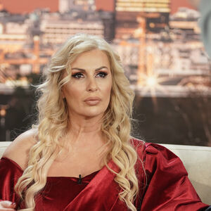 ELMA SINANOVIĆ SNIMALA SA OPTUŽENIM U SLUČAJU BRUTALNOG UBISTVA! Hitno se oglasila: "REKLI SU MI DA JE VETERINAR"