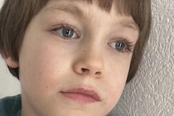 Matija (10) boluje od retkog i teškog oboljenja, a terapija je preskupa: Pomozimo mu da ima dostojanstveniji život