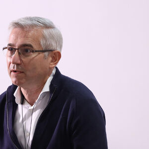Ko je Zoran Stanojević? Smenjeni urednik RTS-a radio za BBC, na javnom servisu je od 2007.