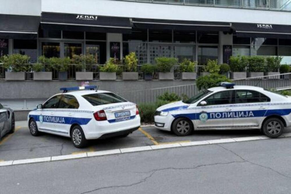 U VLASNIKA RESTORANA NA NOVOM BEOGRADU ISPALJENO NEKOLIKO HITACA: Hitno prebačen na reanimaciju