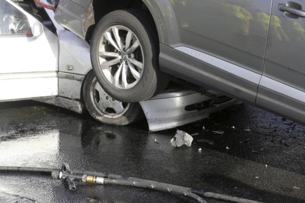 OVAJ AUTOMOBIL NIJE PROŠAO TEST NA BEZBEDNOST: Šok nakon lančanog sudara, evo koliko je zvezdica dobio!