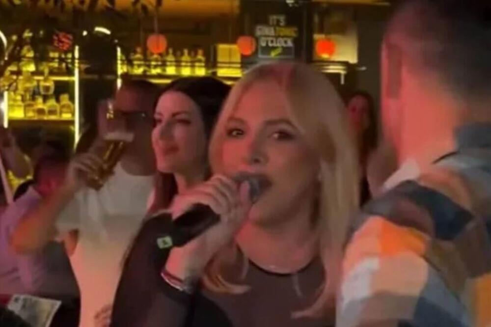 Niko ne zna ko je on: Nakon tri meseca, Milica Todorović uhvaćena u zagrljaju ovog muškarca