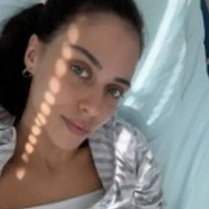 NAŠA PEVAČICA (29) HITNO OPERISANA, UGRAĐEN JOJ STENT: Pozlilo joj na odmoru, oglasila se iz bolnice
