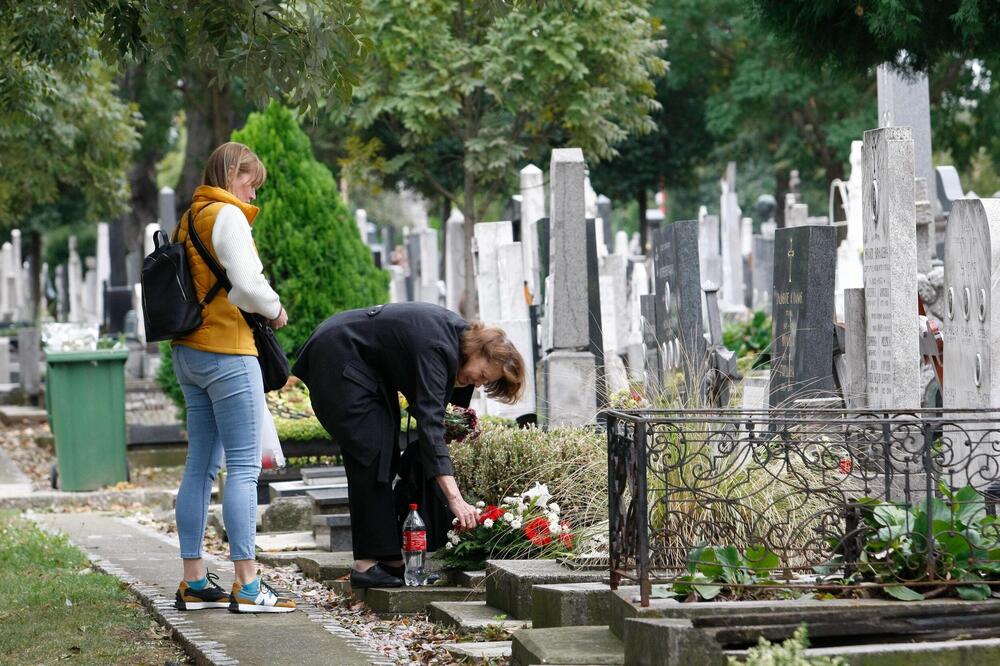Ovo obavezno morate uraditi na Miholjske zadušnice za pokoj duša: Postoje stvari koje se nikako ne praštaju