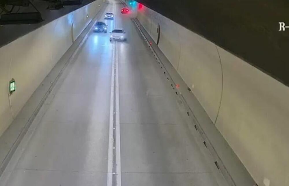 Horor scene u tunelu u Crnoj Gori: U punoj brzini preticao u duploj punoj liniji, za dlaku izbegnut stravičan sudar