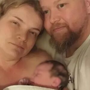 MAJKA UBILA SINA, BEBU, PA SEBE! Pre krvavog pira mužu poslala jezivu fotografiju, policija zatekla HOROR u kući