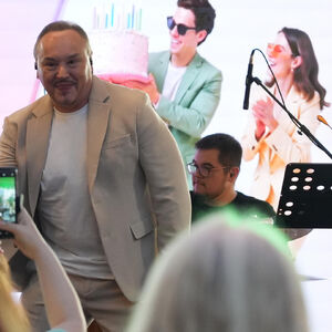 OTKRIVEN POL BEBE KSENIJE KNEŽEVIĆ: Knez puca od sreće što će postati DEDA, jedva čeka ovaj dan