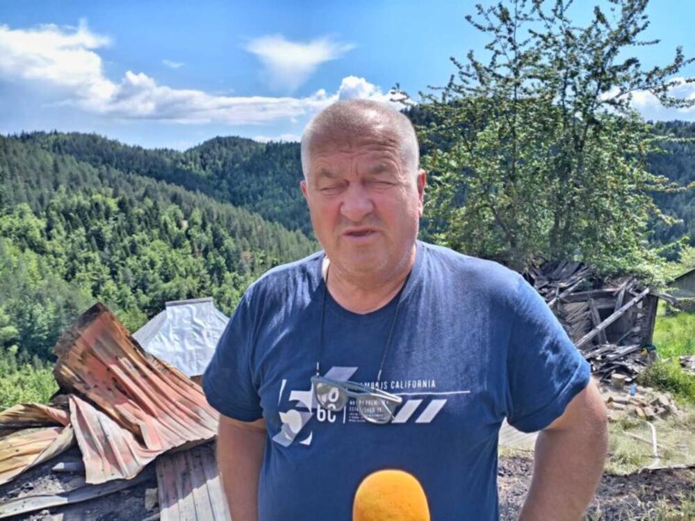 Jarčevićima sve izgorelo za 5 minuta, jedva izvukli živu glavu: Njegova supruga čula neobično pucketanje (FOTO)