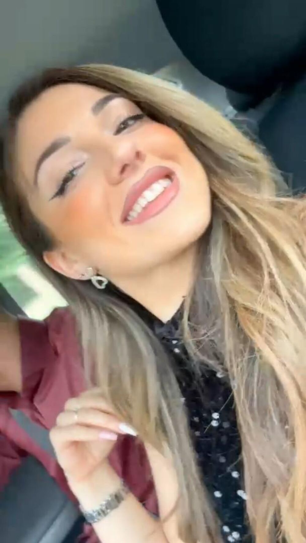 𝗔𝗻đ𝗲𝗹𝗮 𝗔𝗿𝗺𝗮𝗻