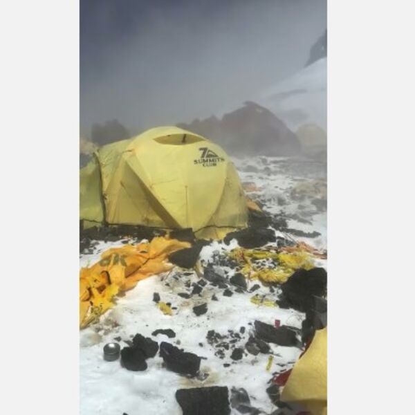 PLANINARI NAPRAVILI HAOS NA MONT EVERESTU: Najviši kamp pretvoren u deponiju, da li je ovo moguće?! (VIDEO)