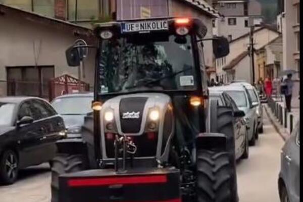 DOK SE DRUGI VOZE U LIMUZINAMA, NJIH DVOJICA SU REŠILI DA OVAKO DOĐU NA MATURU: Užičani oduševili sve pred sobom!