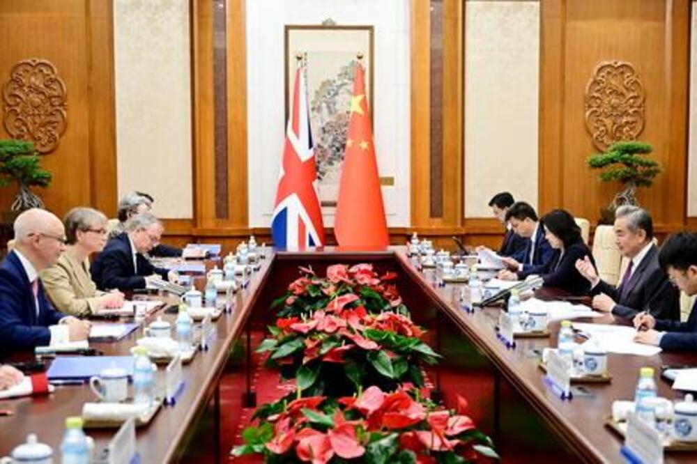 Kina i Velika Britanija obećale produbljivanje saradnje na strateškom dijalogu u Pekingu
