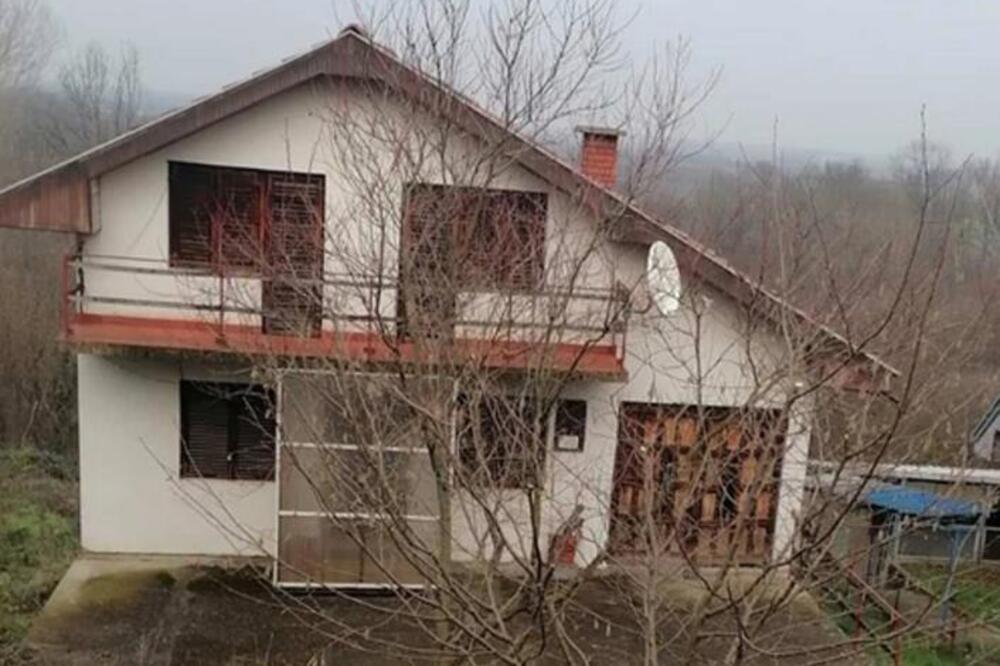 Snežana prodaje kuću od 100 kvadrata i 36 ari placa za 25.000 evra! Blizu je grada, a ima i pomoćne objekte