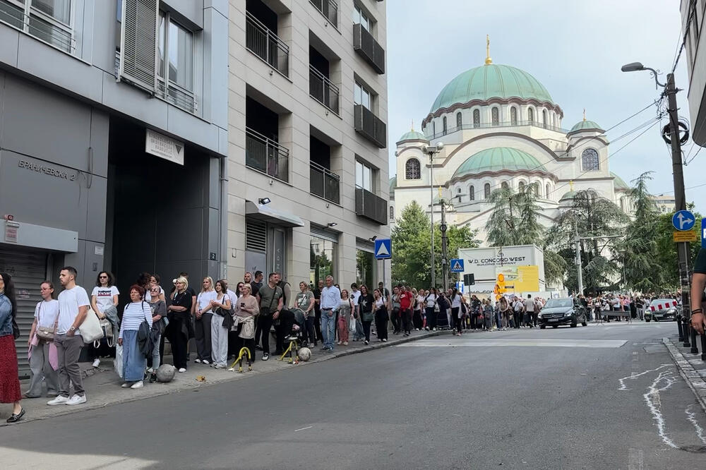 "Najveća blagodat u životu!" Danilo došao iz Priboja da se pokloni Pojasu Presvete Bogorodice