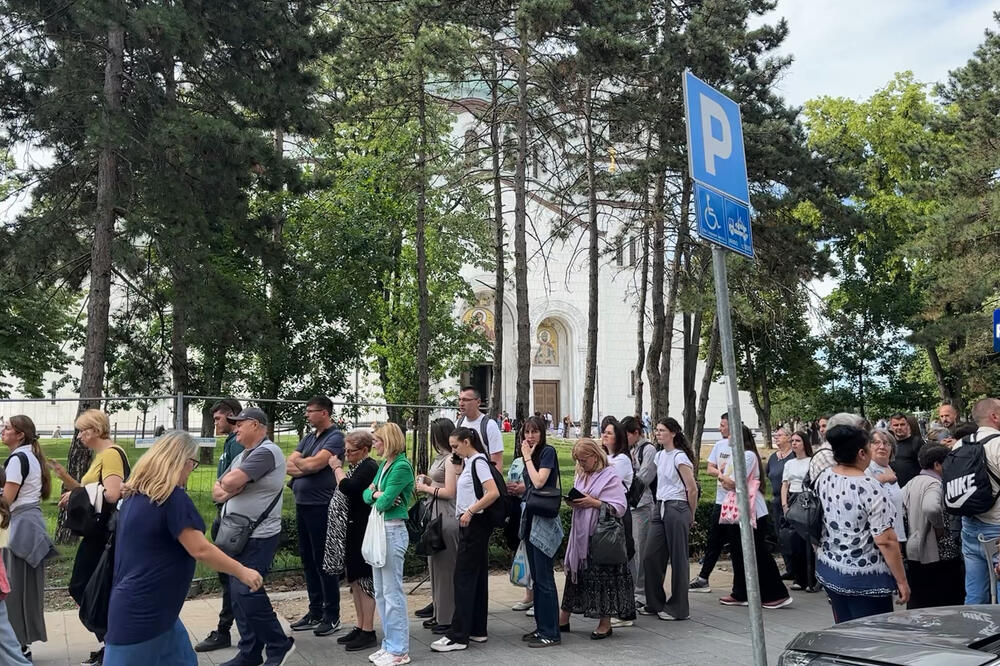 SPC uputila hitan apel vernicima: Tiče se pojasa Presvete Bogorodice - evo šta se sada dešava