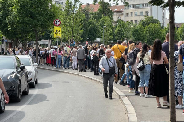 Šta se dešava sa trakicama sa Pojasa Presvete Bogorodice? Oglasio se veroučitelj Aleksandar, važno za sve vernike