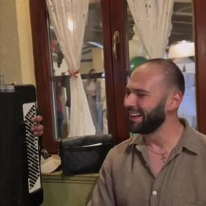 SESTRA MU DOBILA DETE A ON ZRBISAO! Evo gde se nalazi Marko Gačić koji očekuje dete sa ljubavnicom! Izašao snimak