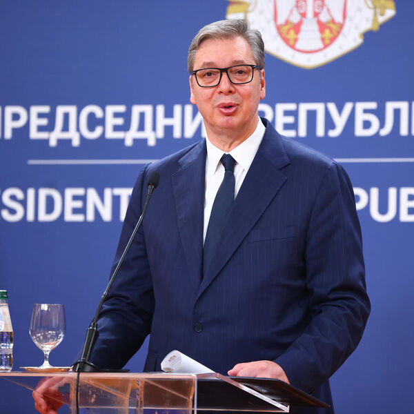 Predsednik Vučić se obraća večeras oko 18 časova iz Tivta