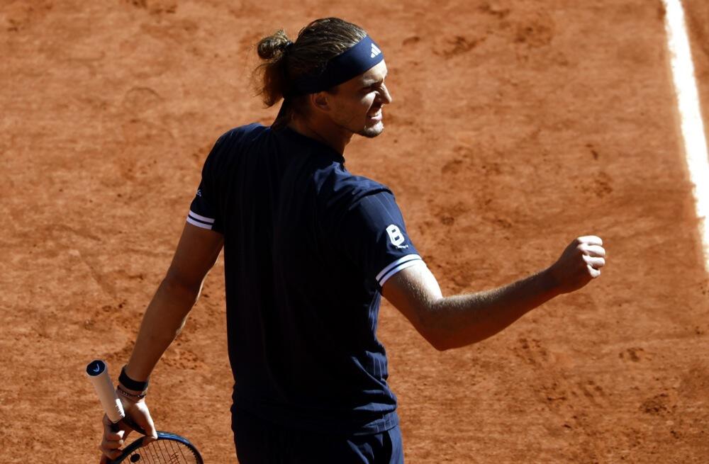 Italijan predao meč polufinala Rolan Garosa! Zverev dobio rivala u borbi za Grend slem trofej u Parizu (Foto)