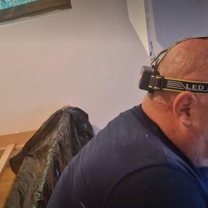 VLADICA STANKOVIĆ ULOVIO NESVAKIDAŠNJEG STVORA! Sobu demolirao i uništio, a kad ga je video OSTAO U ŠOKU