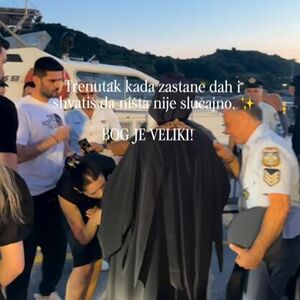 "BOG JE VELIKI!": Nije stigla da se pokloni Pojasu Bogorodice, a on ju SAČEKAO OVDE!