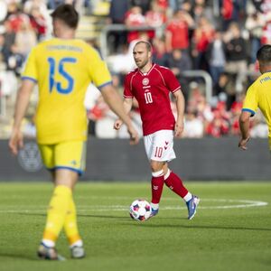 Kristijan Eriksen se oglasio iz bolnice! (Foto)