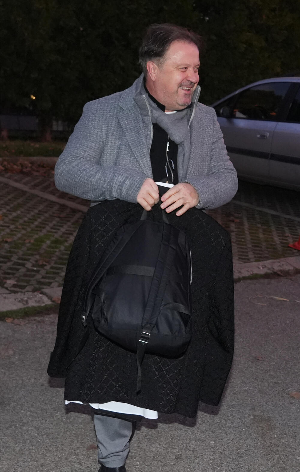 UDALA MU SE VANBRAČNA ĆERKA, A EVO DA LI JE BIO KRAJ SVOG DE