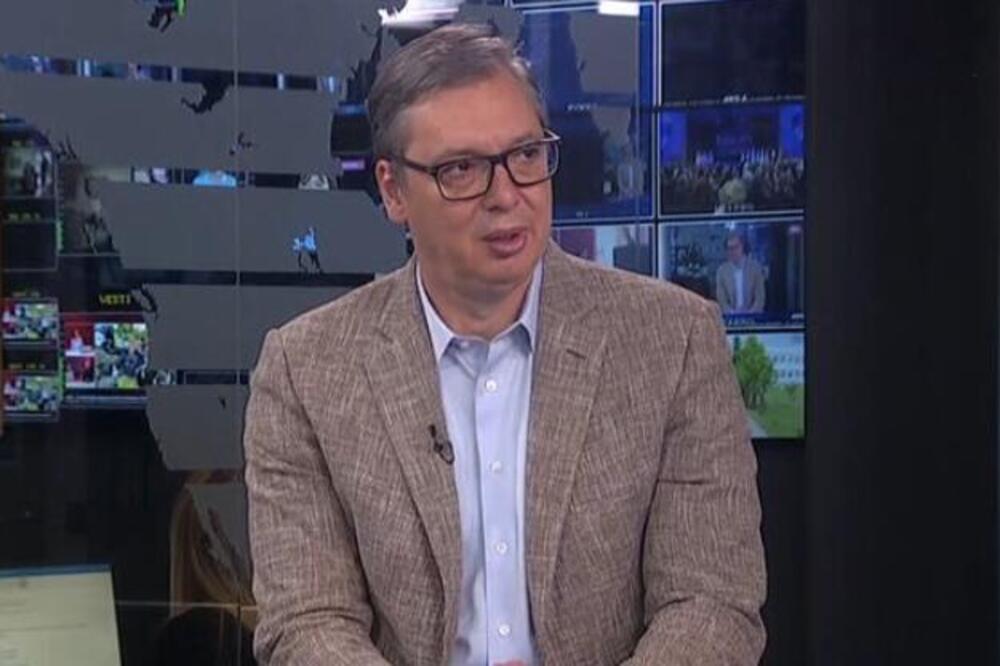 "Gledaćemo da obradujemo one sa najnižim primanjima": Vučić najavio veliko povećanje penzija