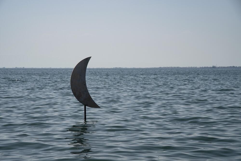 Fenomen o kojem se ćuti u grupama za Grčku: More kod Soluna promenilo boju