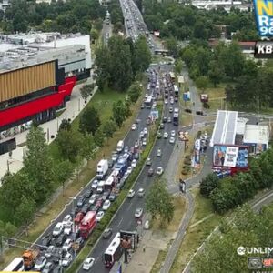JUTARNJI ŠPIC PARALISAO OVAJ DEO BEOGRADA: Totalni zastoj, nema ni napred ni nazad - opšti krkljanac (FOTO)