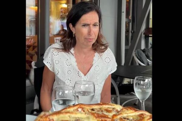 ITALIJANKA PROBALA PICU U SRBIJI: Kad je videla šta su joj doneli, UHVATILA SE ZA GLAVU, neverica! (VIDEO)