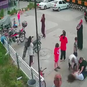 DEVOJČICA PALA SA 12. SPRATA ZGRADE, A ONDA SE DESILO NEŠTO NEVEROVATNO: Kamere zabeležile i HOROR i ČUDO (VIDEO)
