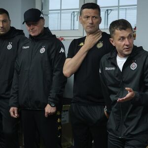 Saša Ilić izvršio prozivku - "većina vas je iz omladinske škole - znate čiji dres nosite" (Video)