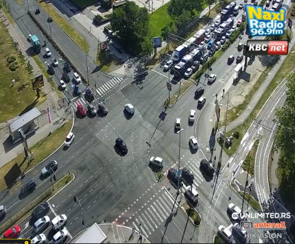 JUTARNJI ŠPIC U BEOGRADU U PUNOM JEKU: Najveća gužva ispred TC "Ušće", evo kako je u drugim delovima grada