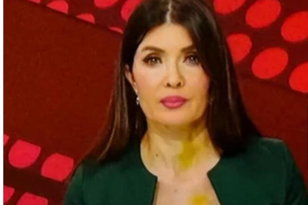 Cela Srbija brujala je o žutim mrljama na vratu voditeljke RTS-a: Svi mislili da su modrice, sad isplivala istina