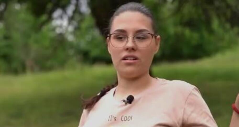 Nikada ne biste pogodili čime se bavi lepa Jovana: Napustila je grad i posvetila se NJIMA! (FOTO)