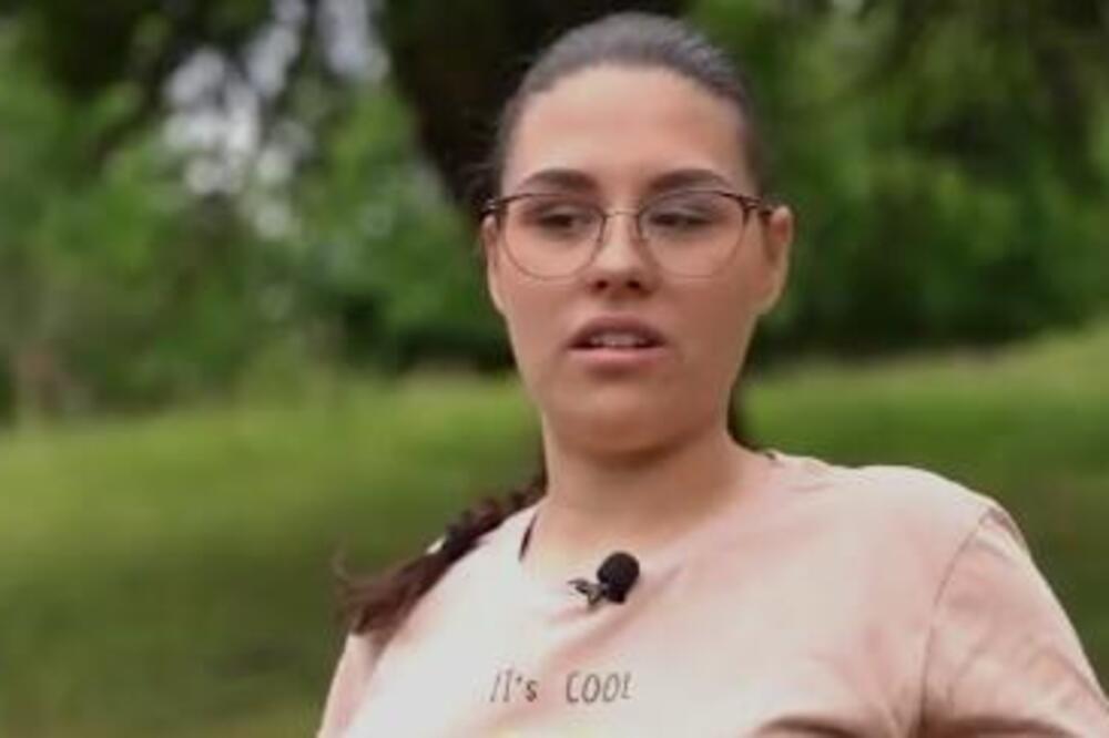 Nikada ne biste pogodili čime se bavi lepa Jovana: Napustila je grad i posvetila se NJIMA! (FOTO)