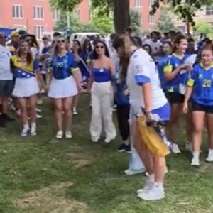 GRMI UŽIČKO KOLO USRED KANADE: Navijačice BiH ukrale šou pred debi "zmajeva", pa ovo nema NIGDE! (VIDEO)