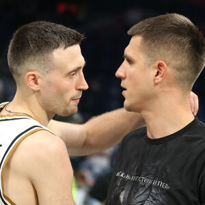 Prekrstio se i izbacio Partizan: Ovako je Avramović razbesneo Grobare, ovo mu nikada neće oprostiti (VIDEO)