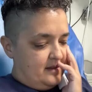 MARIJA ŠERIFOVIĆ ZAVRŠILA U BOLNICI: Uvezli je u invalidskim kolicima, ODMAH SE OGLASILA - "Izgleda da su mi..."