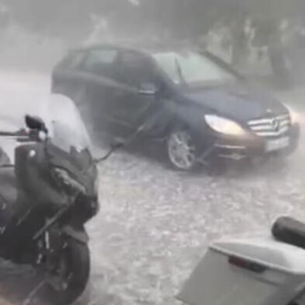 Nevreme potopilo Suboticu: Ulice pod vodom, pred okom se prst ne vidi (SNIMAK SA LICA MESTA)