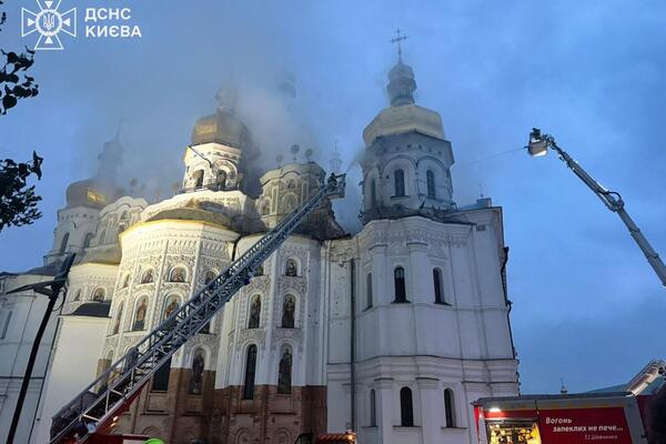 Gori jedan od najlepših pravoslavnih manastira na svetu! Putinove snage pogodile Kijevsko-pečersku lavru (VIDEO)