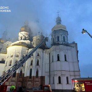 Gori jedan od najlepših pravoslavnih manastira na svetu! Putinove snage pogodile Kijevsko-pečersku lavru (VIDEO)