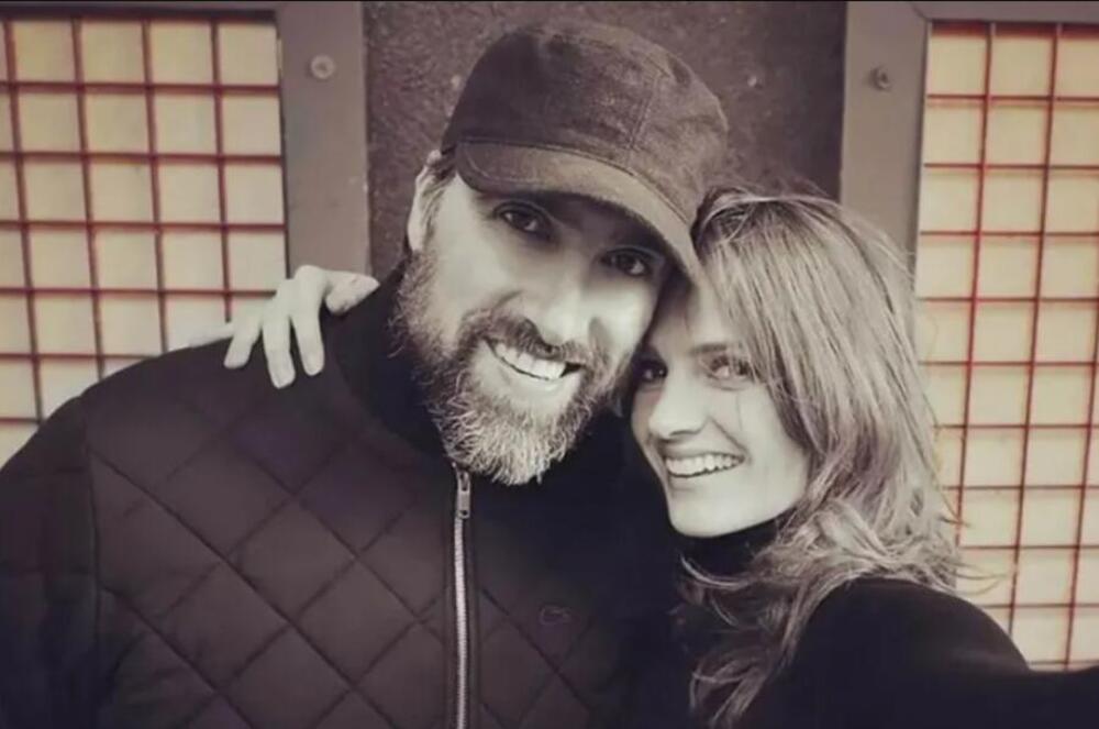 SRPKINJA SE UDALA ZA BESKUĆNIKA I RODILA MU DETE! On danas zarađuje MILIONE! Nećete verovati čime se bavi