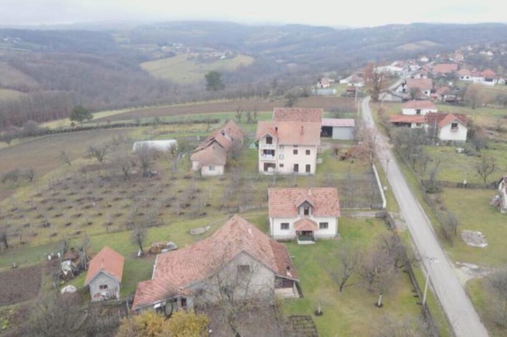 Selo s najkraćim imenom u Srbiji krije neverovatnu priču: Na padinama je planine Suvobor, lepotom ostavlja bez daha