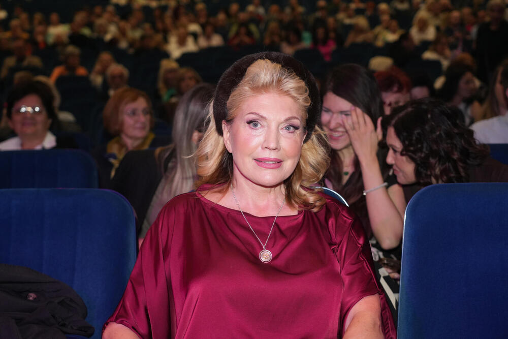 SUZANA MANČIĆ NEĆE NASLEDITI NI DINARA OD MUŽA MILIONERA: Voditeljka morala da potpiše PREDBRAČNI UGOVOR